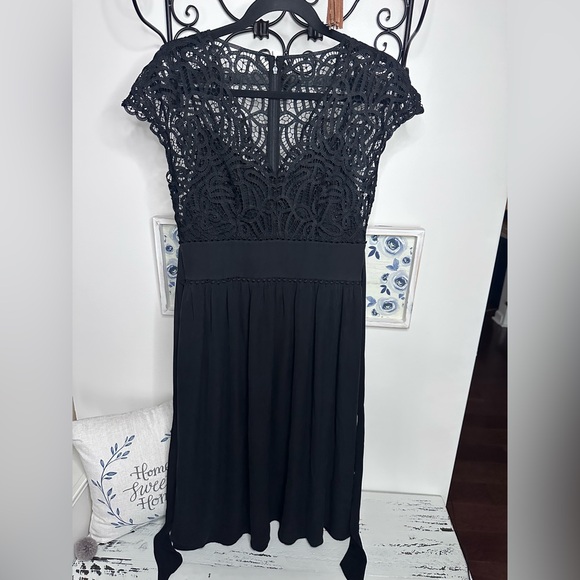 kate spade Dresses & Skirts - 🔥 Kate Spade Black Lace Whimsigoth Midi Dress